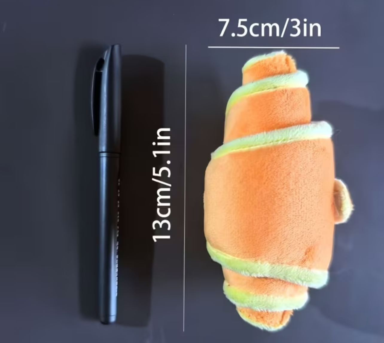 1pc Croissant Snuffle Slow Feeder