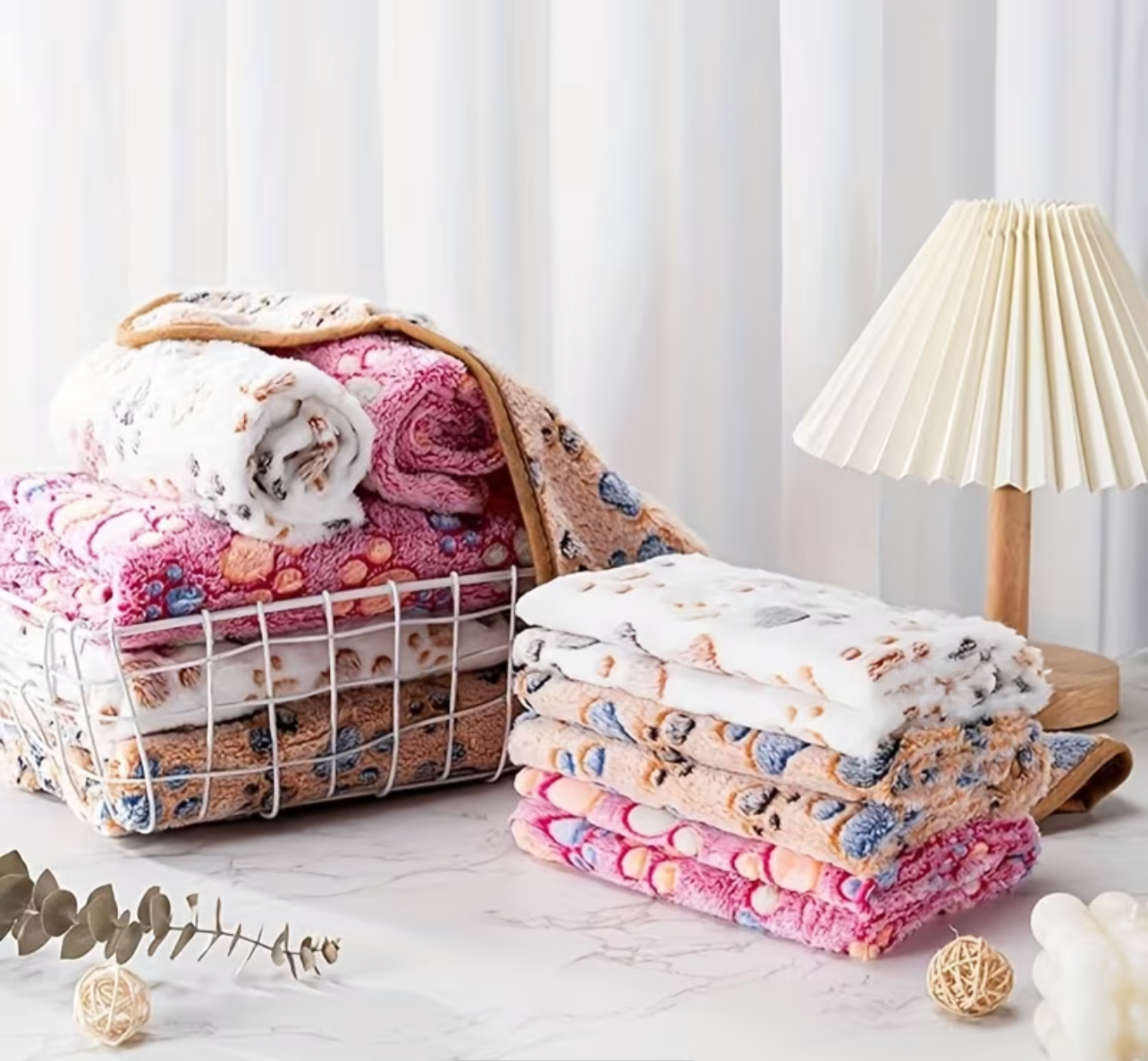 Soft Flannel Pet Blankets for Dogs And Cats